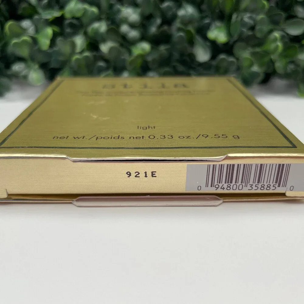NEW IN BOX - Stila - One Step Correct Brightening Finishing Powder